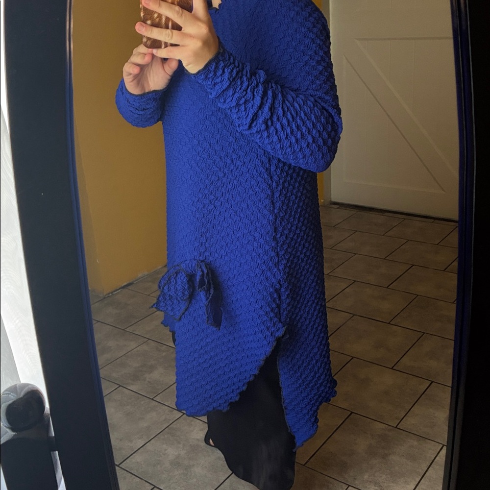 Sew modest custom top - Picture 3 of 3